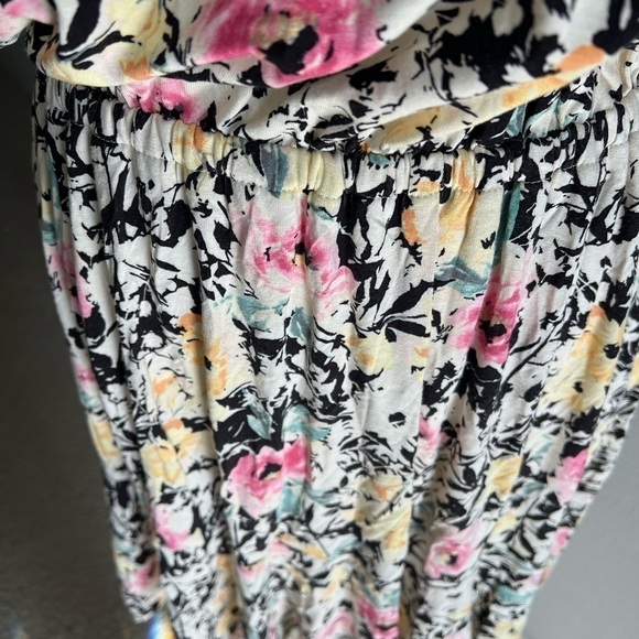 Ralph Lauren: Women Floral two tier dress with double tier flutter sleeves. Sz M - Picture 6 of 11